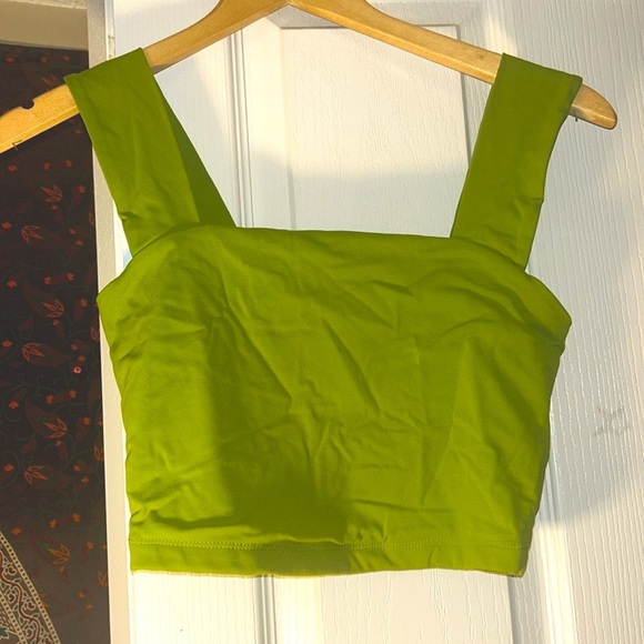 DYNAMITE GREEN LOTA SCULPT TANK TOP - Picture 3 of 4